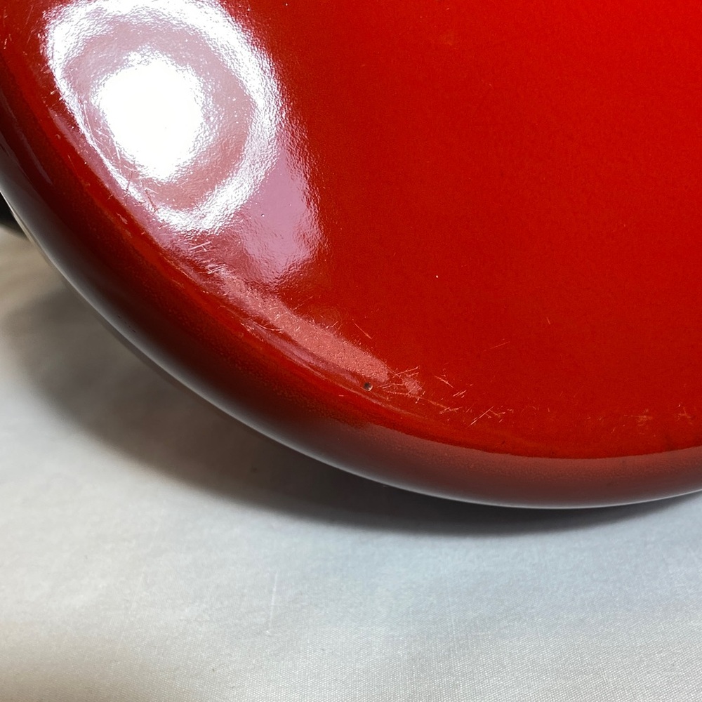 Le Creuset Red Ombré Whistling Enamel Tea Kettle - Picture 8 of 14